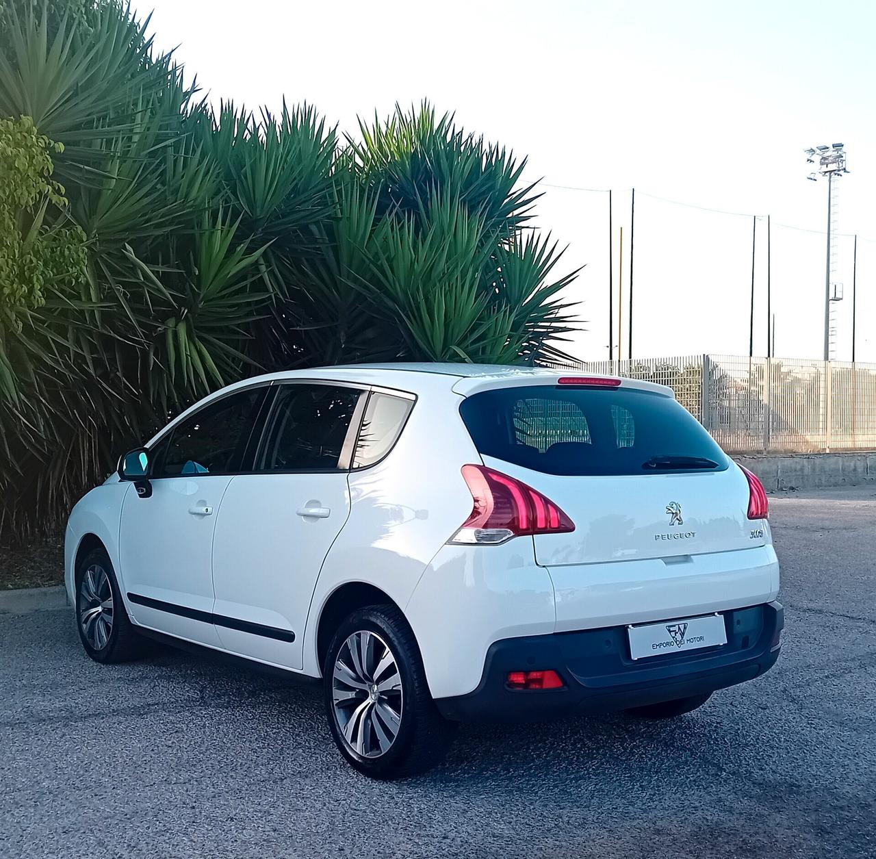Peugeot 3008 1.6 BlueHDi 115 CV -ALLURE - AUTOCARRO 5 POSTI