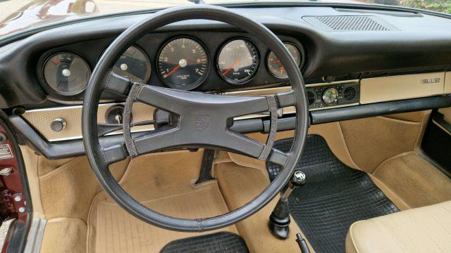 PORSCHE 912