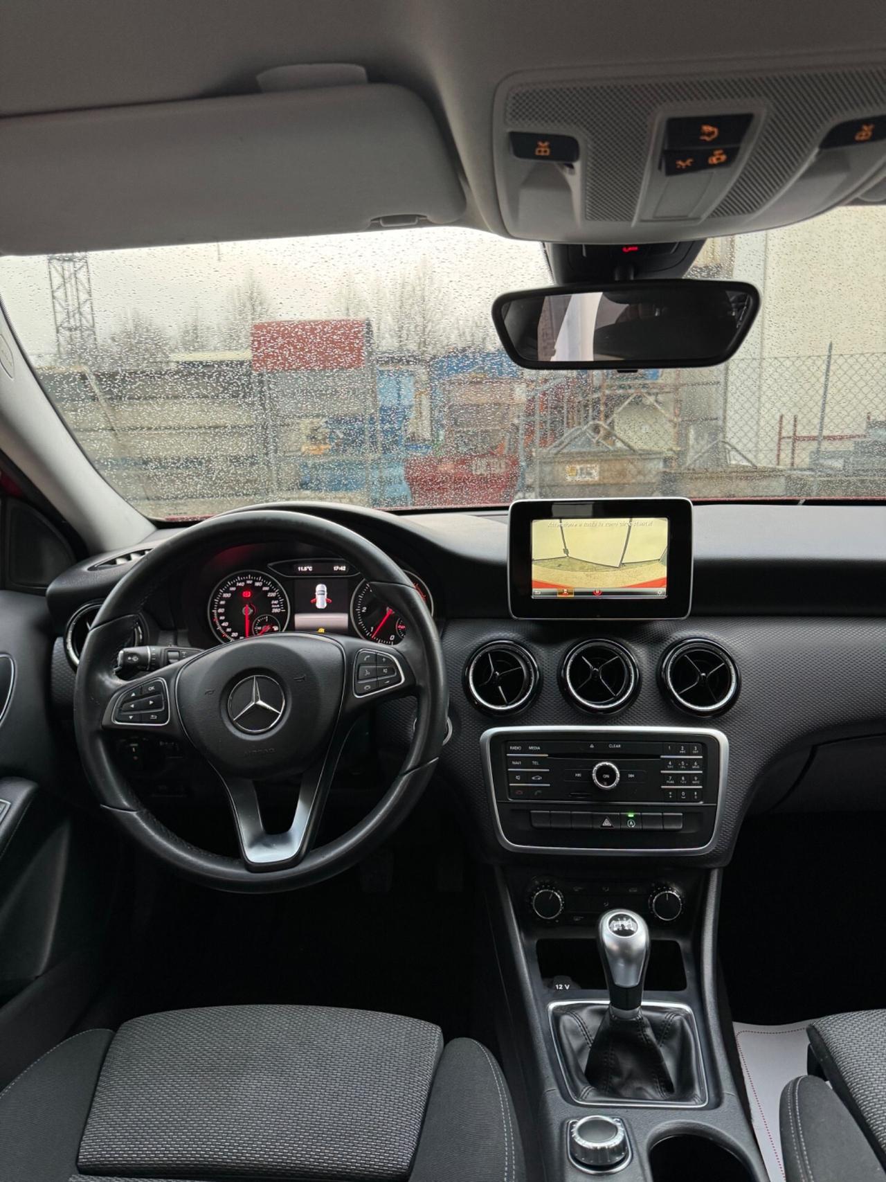 Mercedes-benz A 200