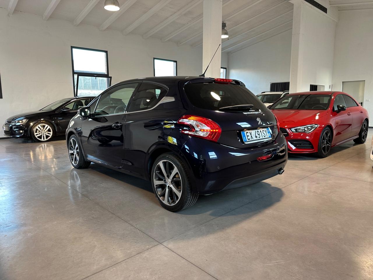 Peugeot 208 1.6 e-HDi 92 CV Stop&Start 5 porte Allure