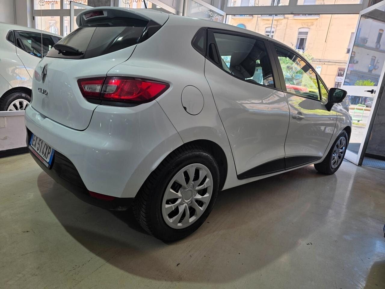 Renault Clio 1.2 NAVI 75CV Full Optional
