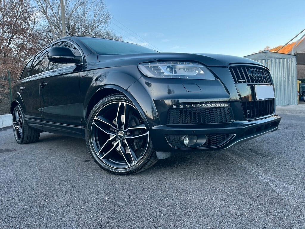 Audi Q7 3.0 V6 TDI 233CV quattro tiptronic S-LINE