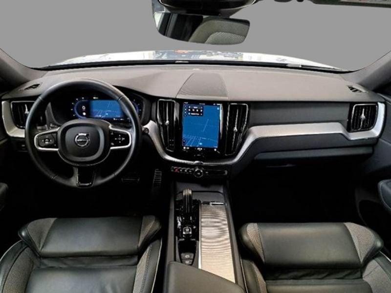 Volvo XC60 B4 197+14 CV AWD Automatica Mild Hybrid Diesel LED R-design