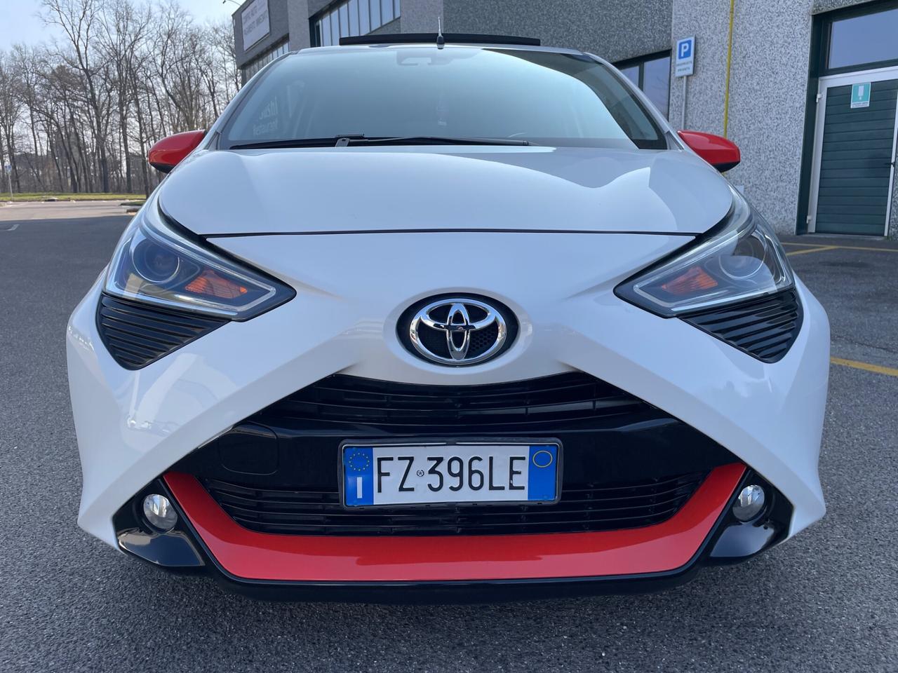 Toyota Aygo Connect 1.0 VVT-i 72 CV 5 porte*Cabrio*Solo 97000km*