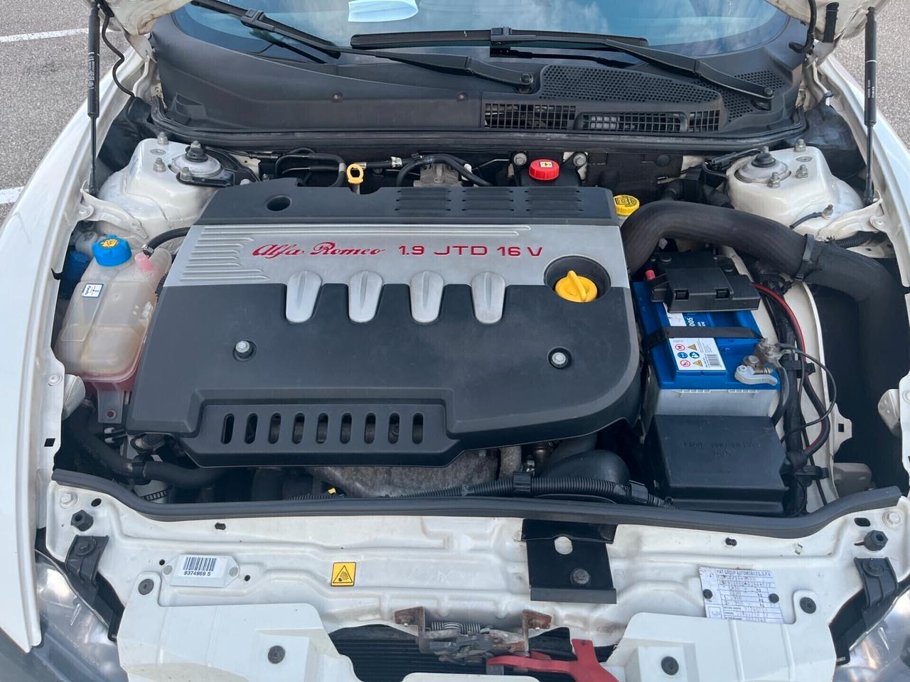 Alfa Romeo 147 1.9 JTDm Q2 (170) 5p. Ducati Corse