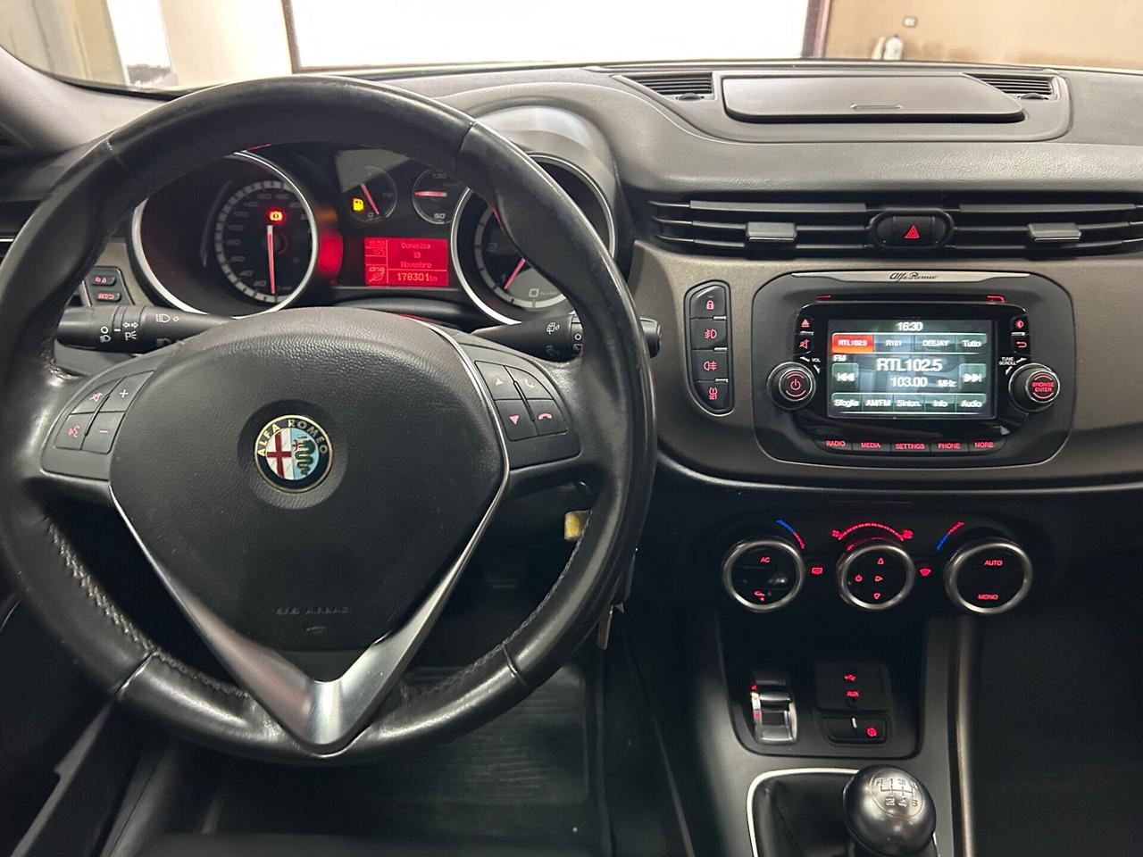 Alfa Romeo Giulietta 1.6 JTDm-2 105 CV Exclusive