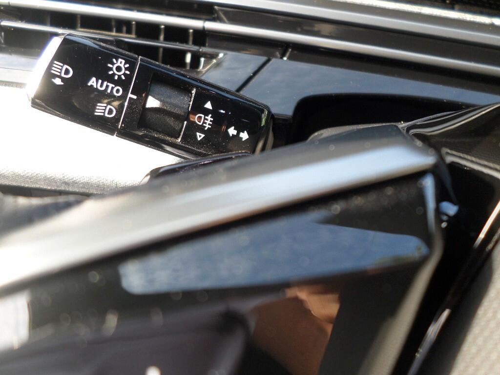 Peugeot 3008 Hybrid 136 e-DCS6 GT