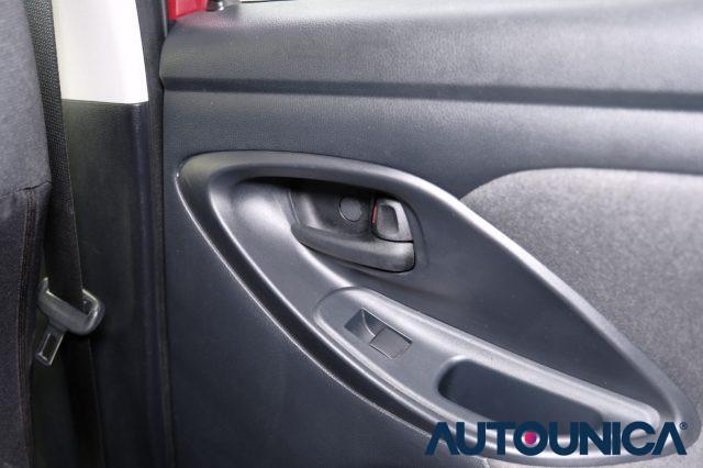 TOYOTA Yaris 1.5 HYBRID 5 PORTE TREND FARI LED NEOPATENTATI