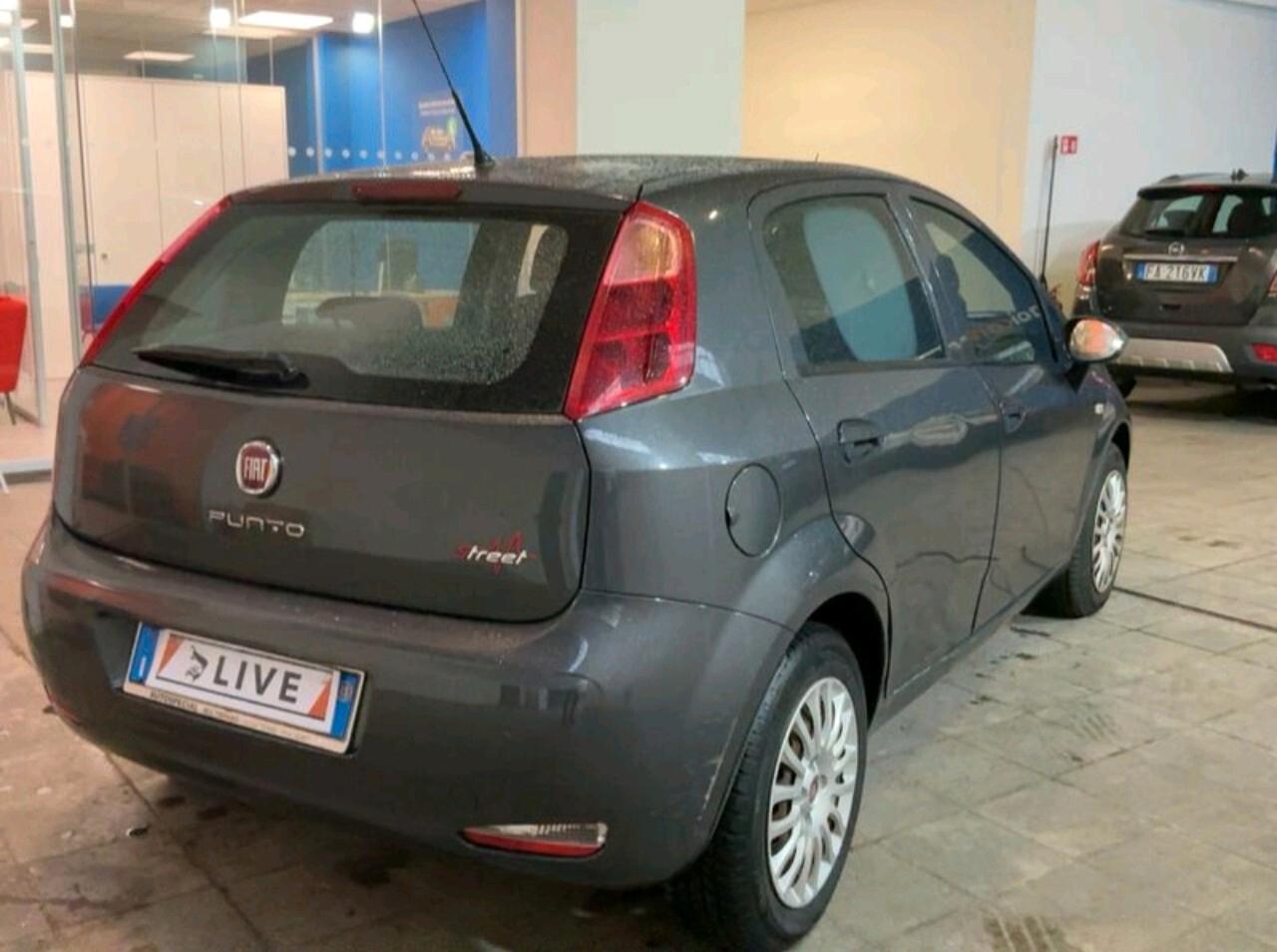 Fiat Punto 1.3 MJT 5p 75cv in arrivo a breve .