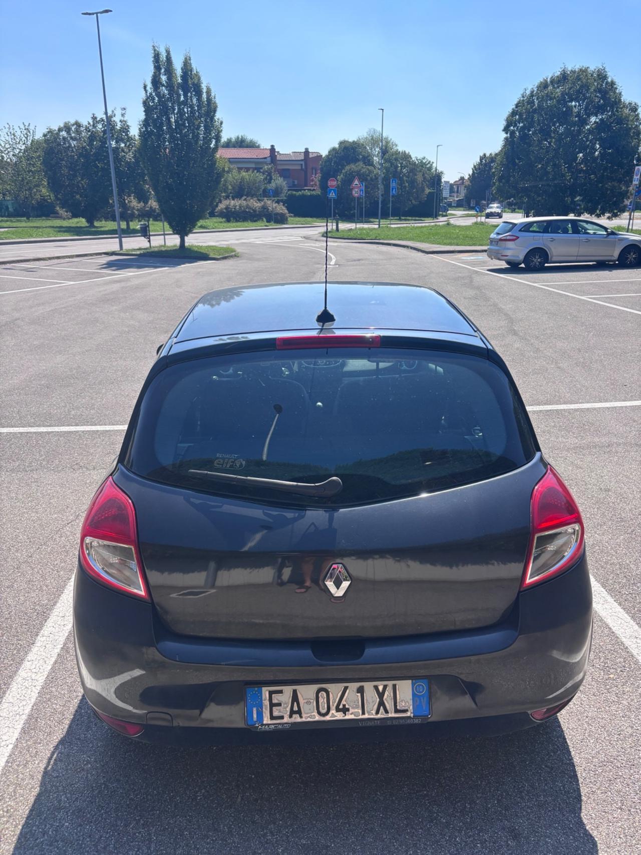 Renault Clio 1.2 16V 5 porte Dynamique