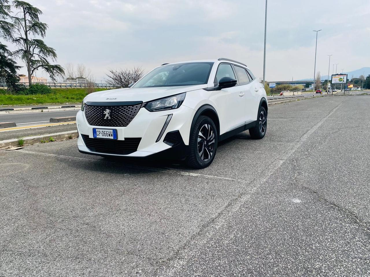 Peugeot 2008 PureTech 130 S&S EAT8 GT