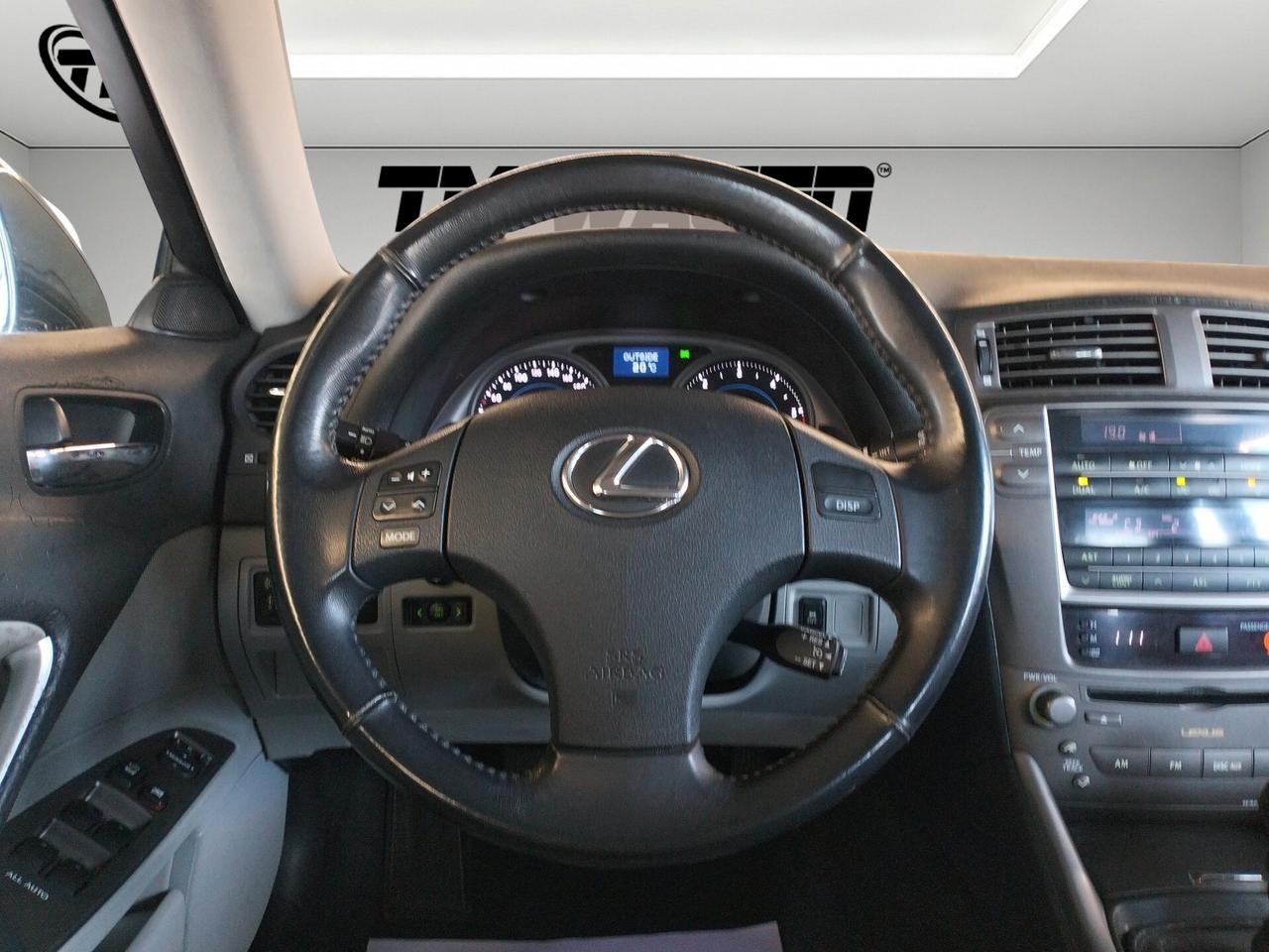Lexus IS 220d MC Luxury