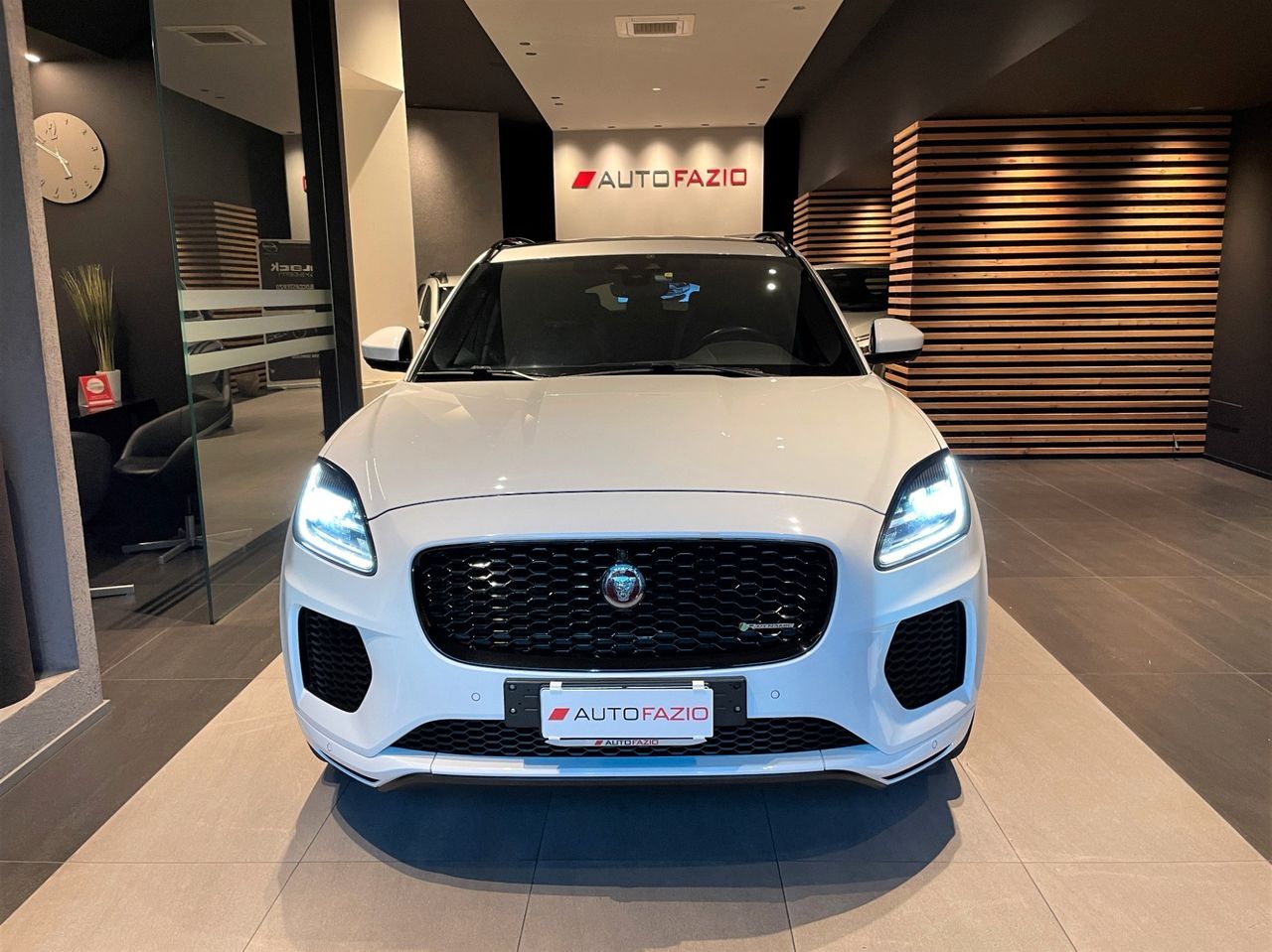 Jaguar E-Pace 2.0D 180 CV AWD R-Dynamic S