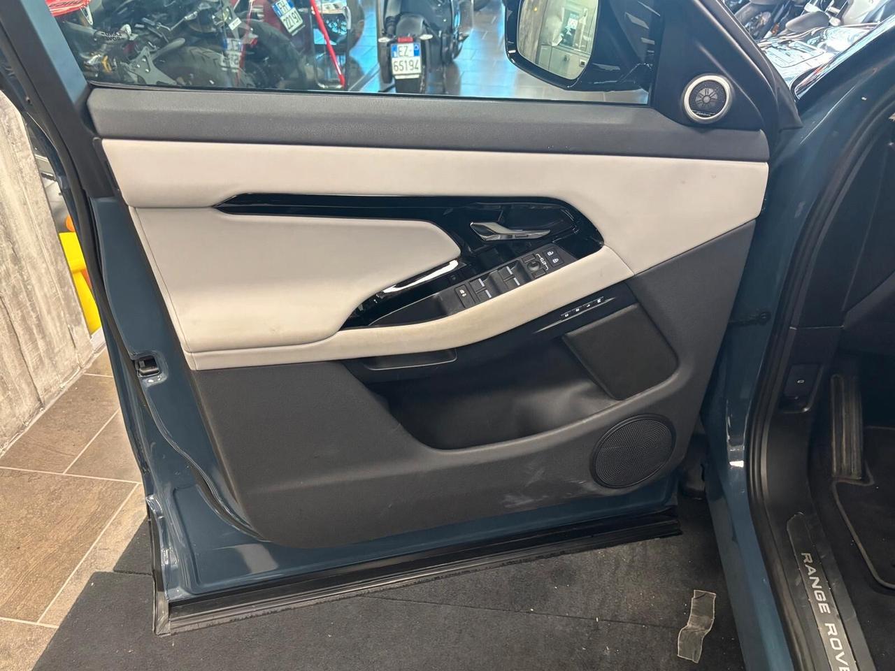 Land Rover Range Evoque 1.5 I3 PHEV 300 CV AWD Auto R-Dynamic SE