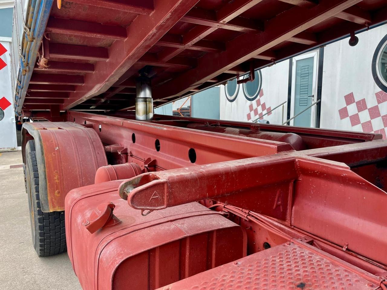 IVECO 190-38 RIBALTABILE TRILATERALE