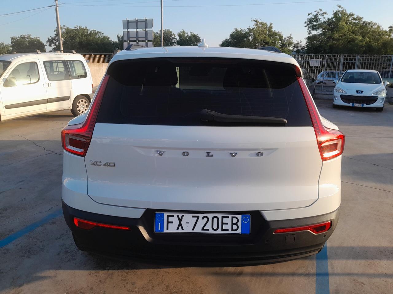 VOLVO XC40 D3 BUSINESS 150CV