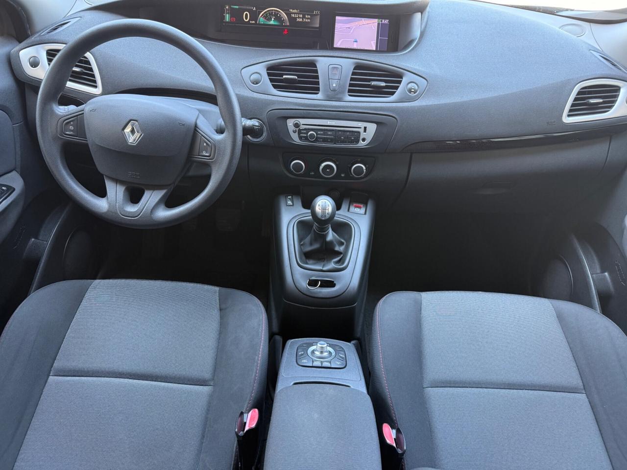 Renault Scenic 1.5 dCi 110CV EDC Bose 7 Posti