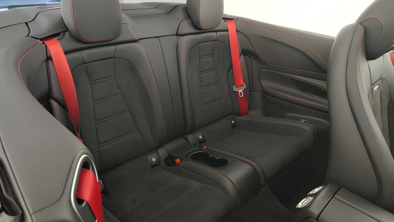 Mercedes-Benz E Cabrio 53 AMG eq-boost 4matic + auto