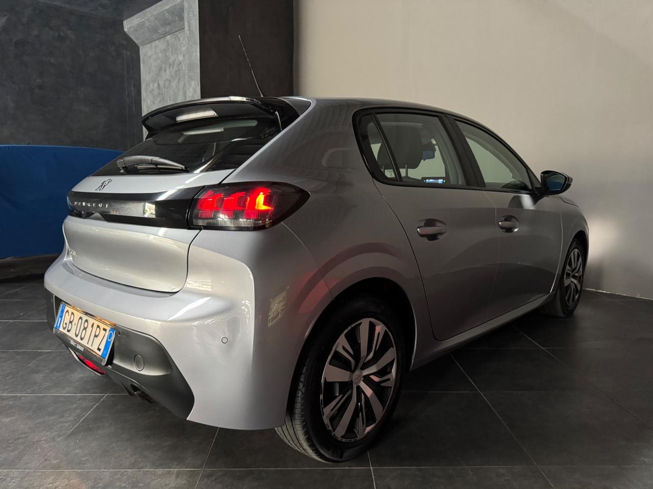Peugeot 208 PureTech 100 Stop&Start EAT8 5 porte Allure Navi Pack