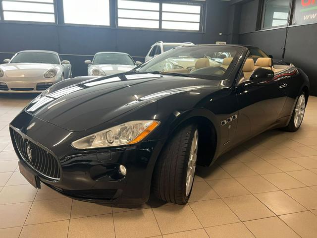 MASERATI GranCabrio 4.7 440CV TAGLIANDI UFFICIALI ! 2 PROPRIETARI !