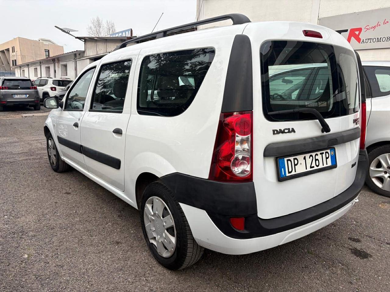 Dacia Logan MCV 1.6 16V 5 posti Lauréate