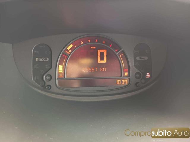 RENAULT Modus 1.2 16V Confort Dynamique