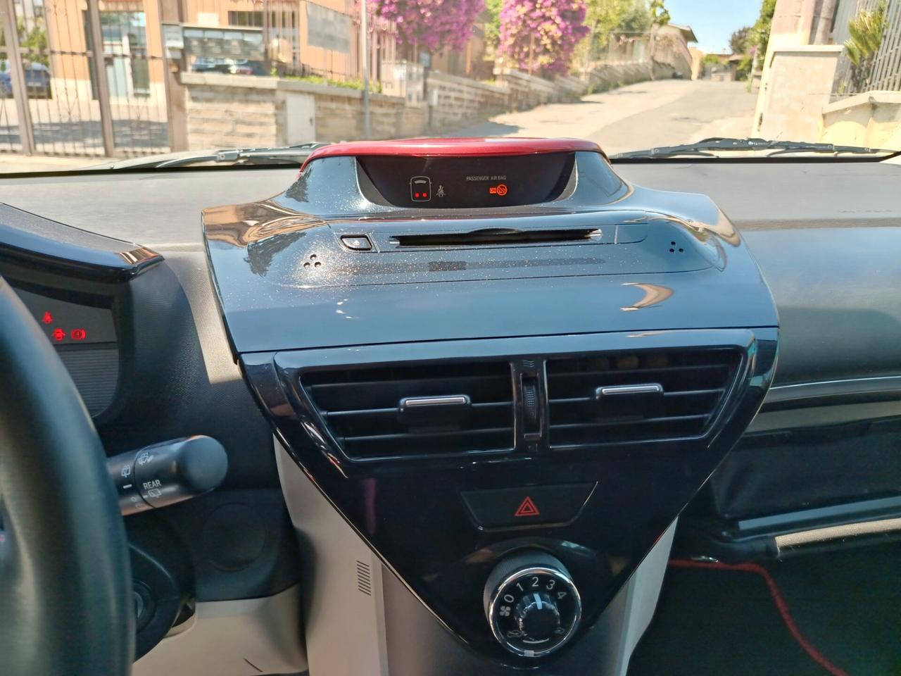 Toyota iQ 1.0 CVT Trend