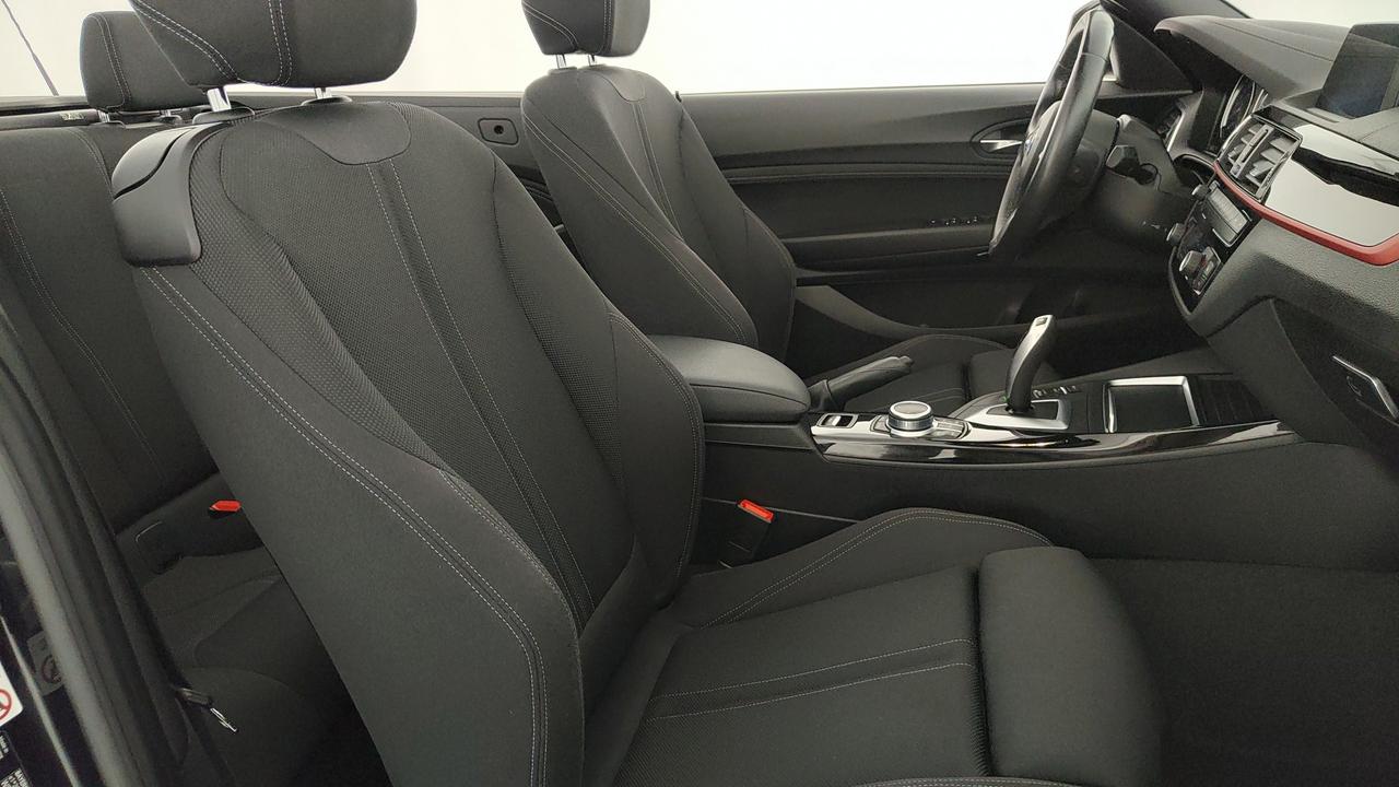BMW 218i Cabrio Advantage auto my19