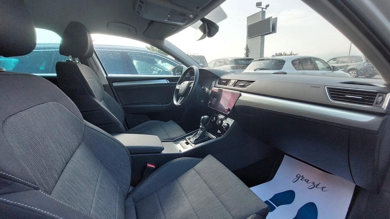 Skoda Superb 1.6 Cambio Automatico Neopatentati