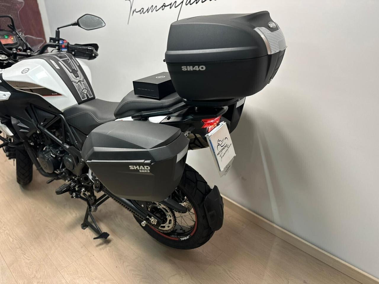 BENELLI TRK 502 X TRK502X + SET 3 VALIGE 2024