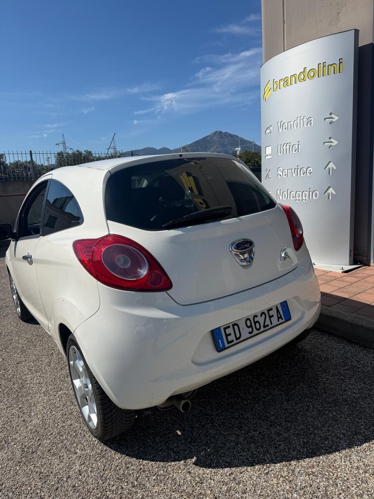 Ford Ka 1.2 8V 69CV Titanium 45000km REALI