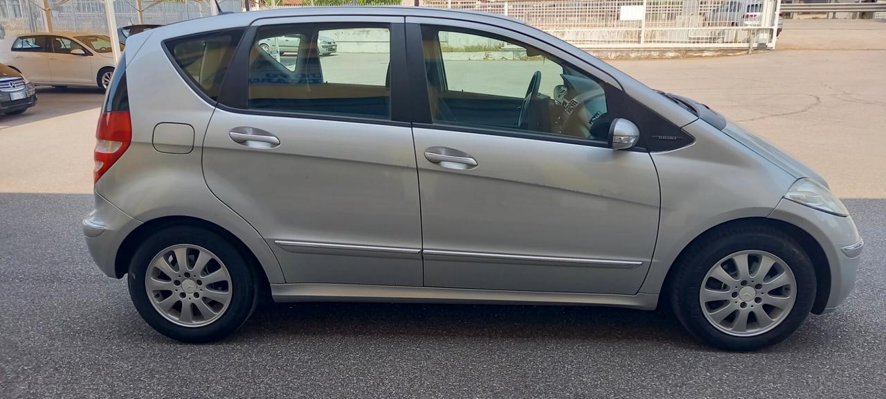 Mercedes-Benz Classe A 150 All. Elegance Benzina cc. 1.5 CV. 95 Cambio Manuale 5 Porte 5 Posti Utilizzabile anche per i Neopatentati.