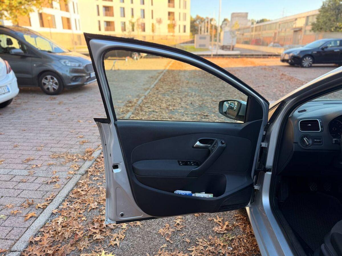 Volkswagen Polo 1.4 Highline bi-fuel 5p