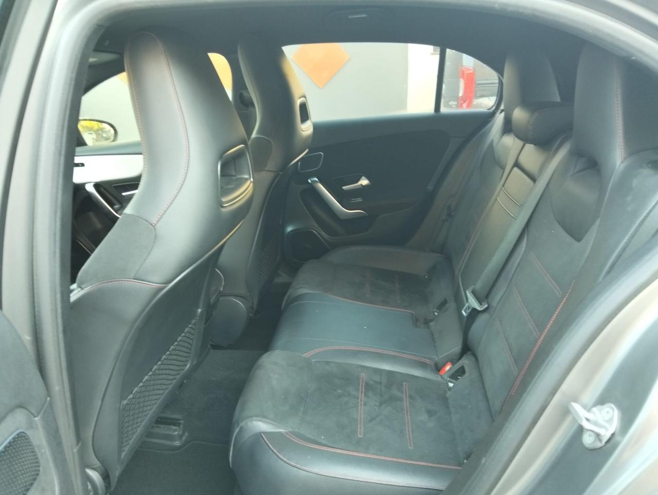 Mercedes-benz A 160d "AMG" 2020 SINISTRATA