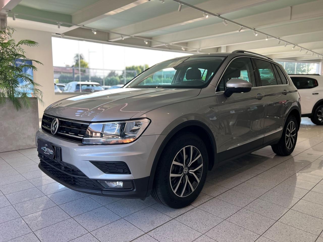 VOLKSWAGEN Tiguan II 2016 1.4 tsi Business 125cv - TAGLIANDI CERTIFICATI