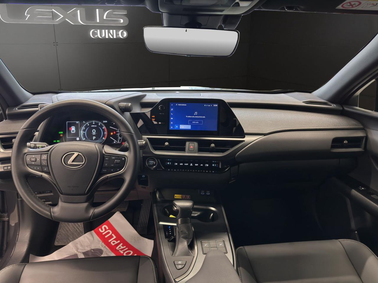 Lexus UX 250h 2.0 Design 2wd cvt