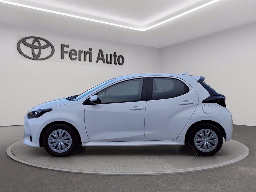 TOYOTA Yaris 1.5h active del 2023
