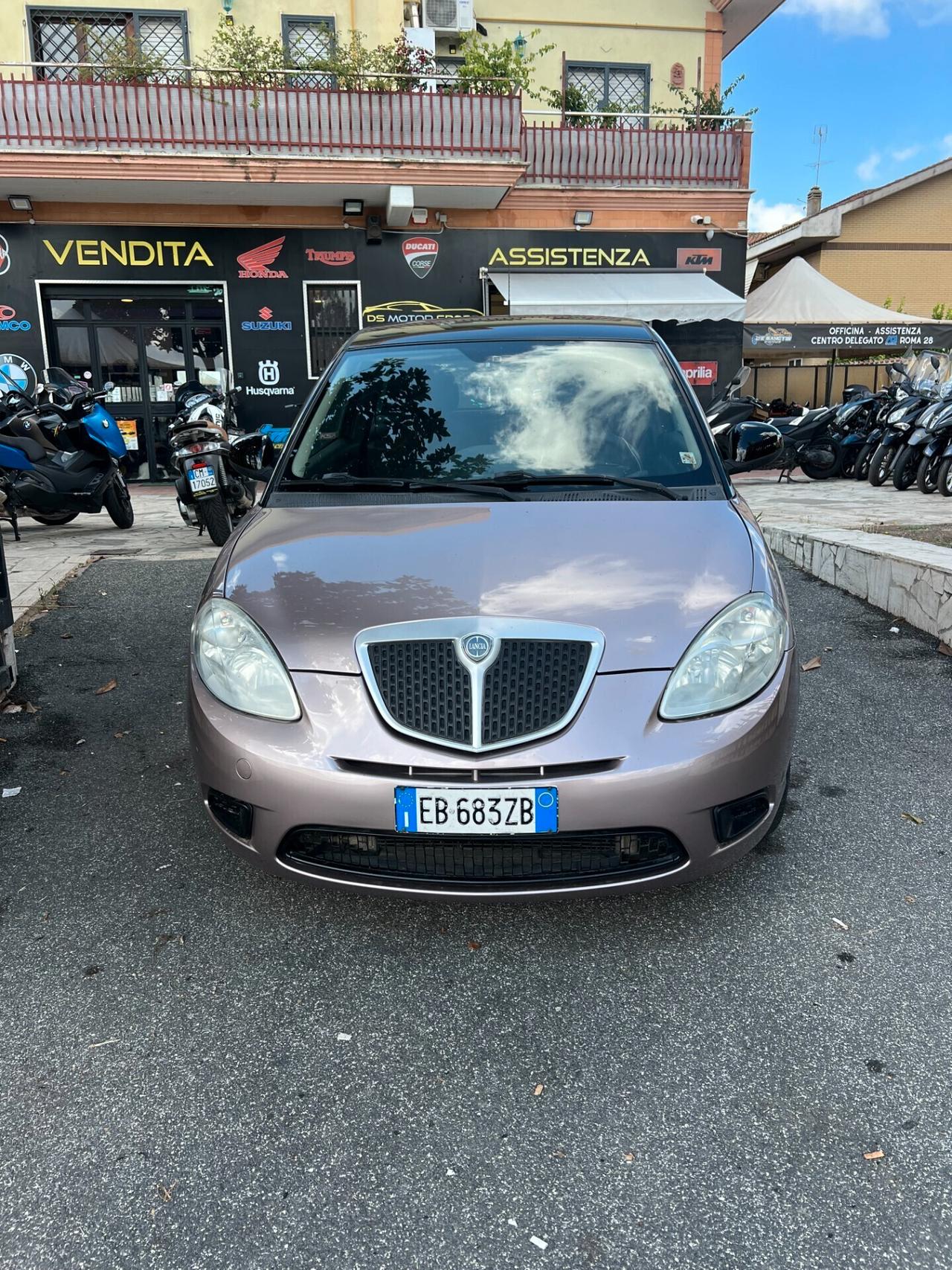 Lancia Ypsilon 1.2 GPL