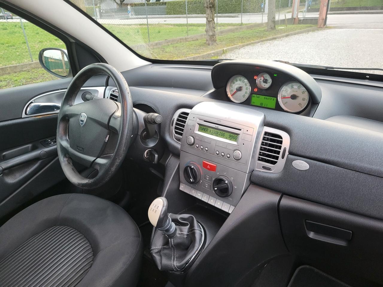 Lancia Ypsilon 1.4 Platino Ecochic GPL