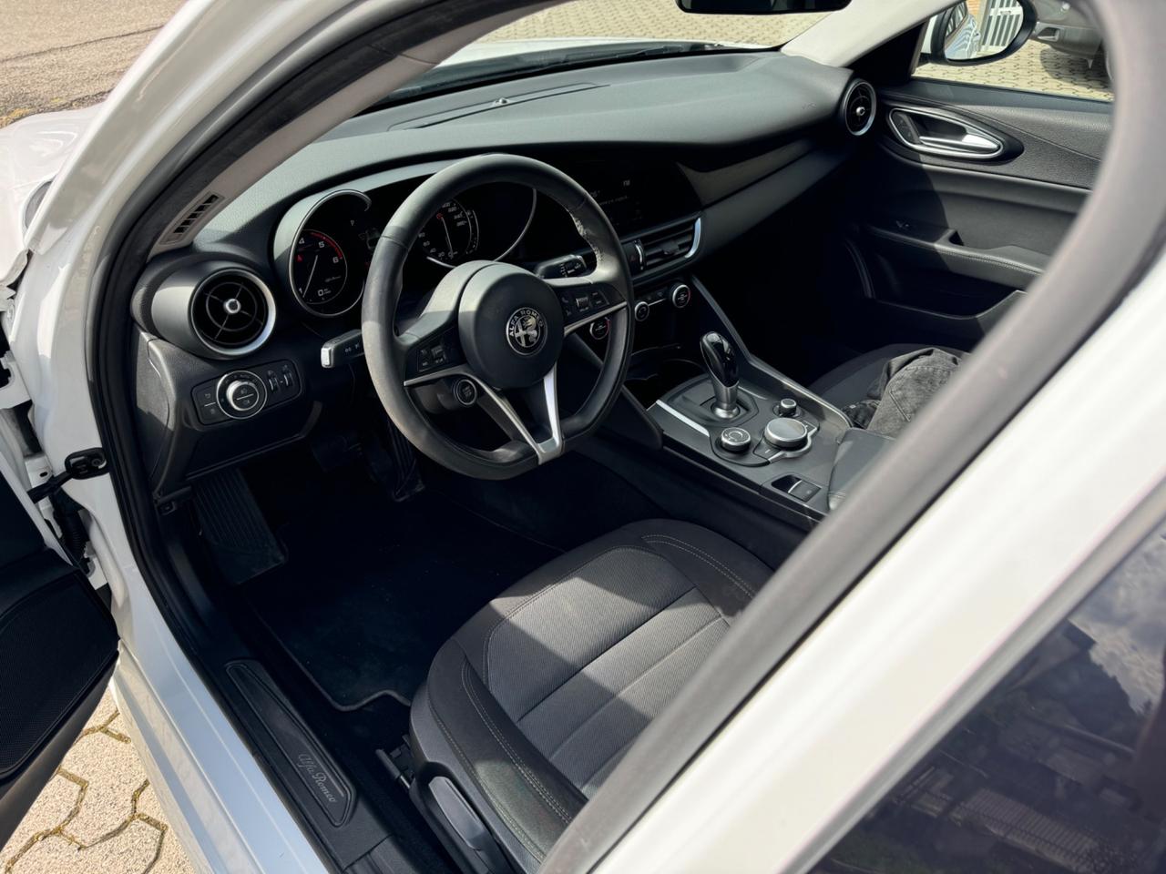 Alfa Romeo Giulia 2.2 Turbodiesel 150 CV AT8 Business