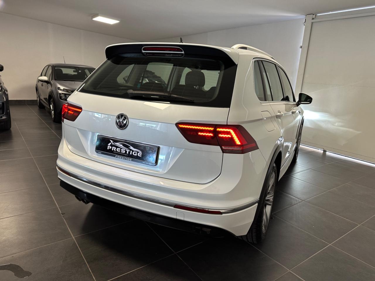 VOLKWAGEN TIGUAN 2.0 TDI 150CV DSG R-LINE
