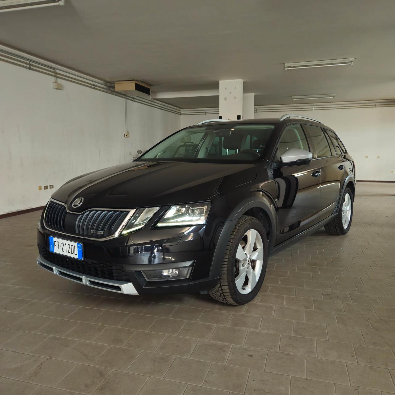 Skoda Octavia 2.0 TDI CR 150 CV 4x4 DSG Wagon Scout