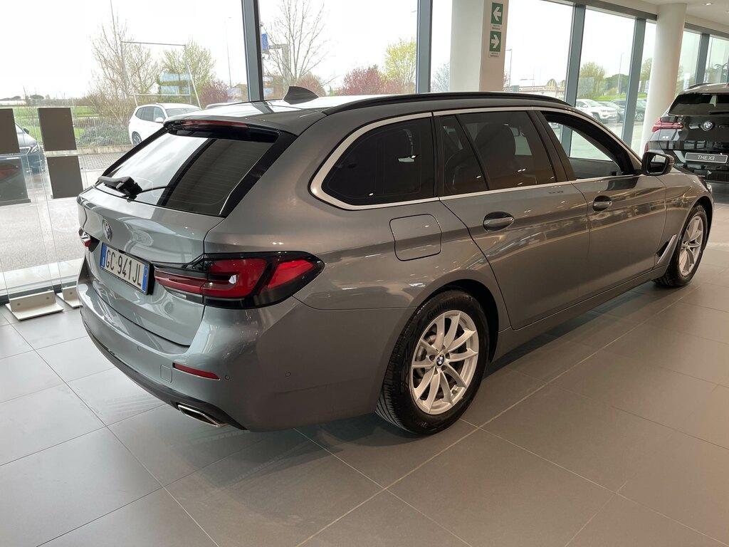 BMW Serie 5 Touring 520 d Mild Hybrid 48V Business Steptronic