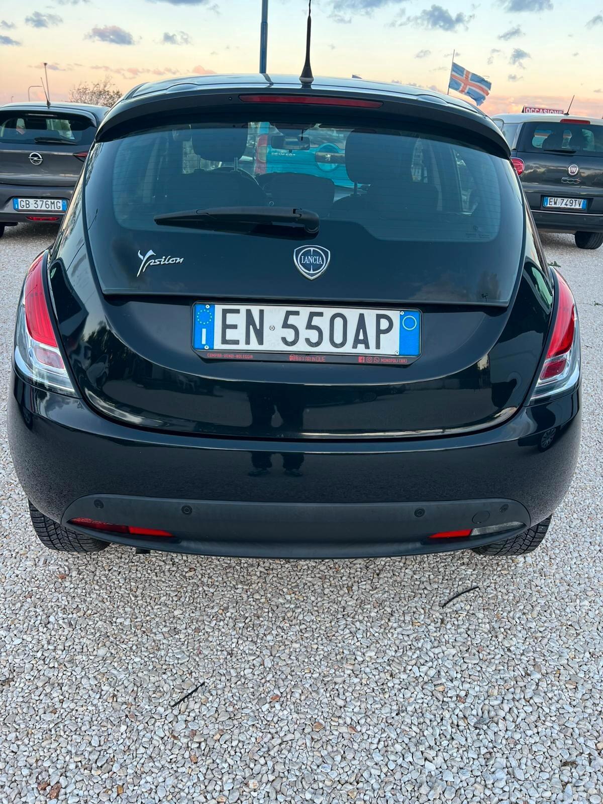 Lancia Ypsilon 1.2 69 CV 5 porte S&S Platinum