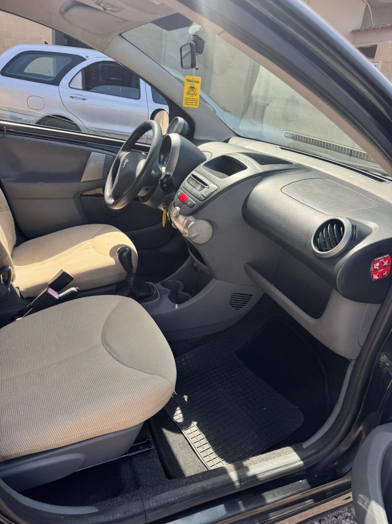 Peugeot 107 1.0 68CV 5p. Sweet Years