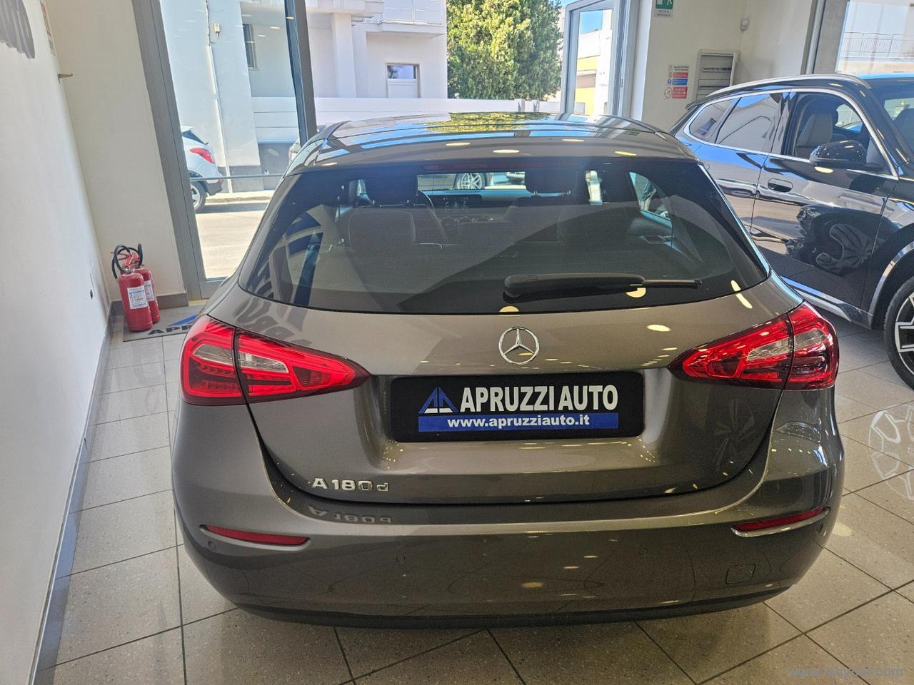 MERCEDES-BENZ A 180 d Executive
