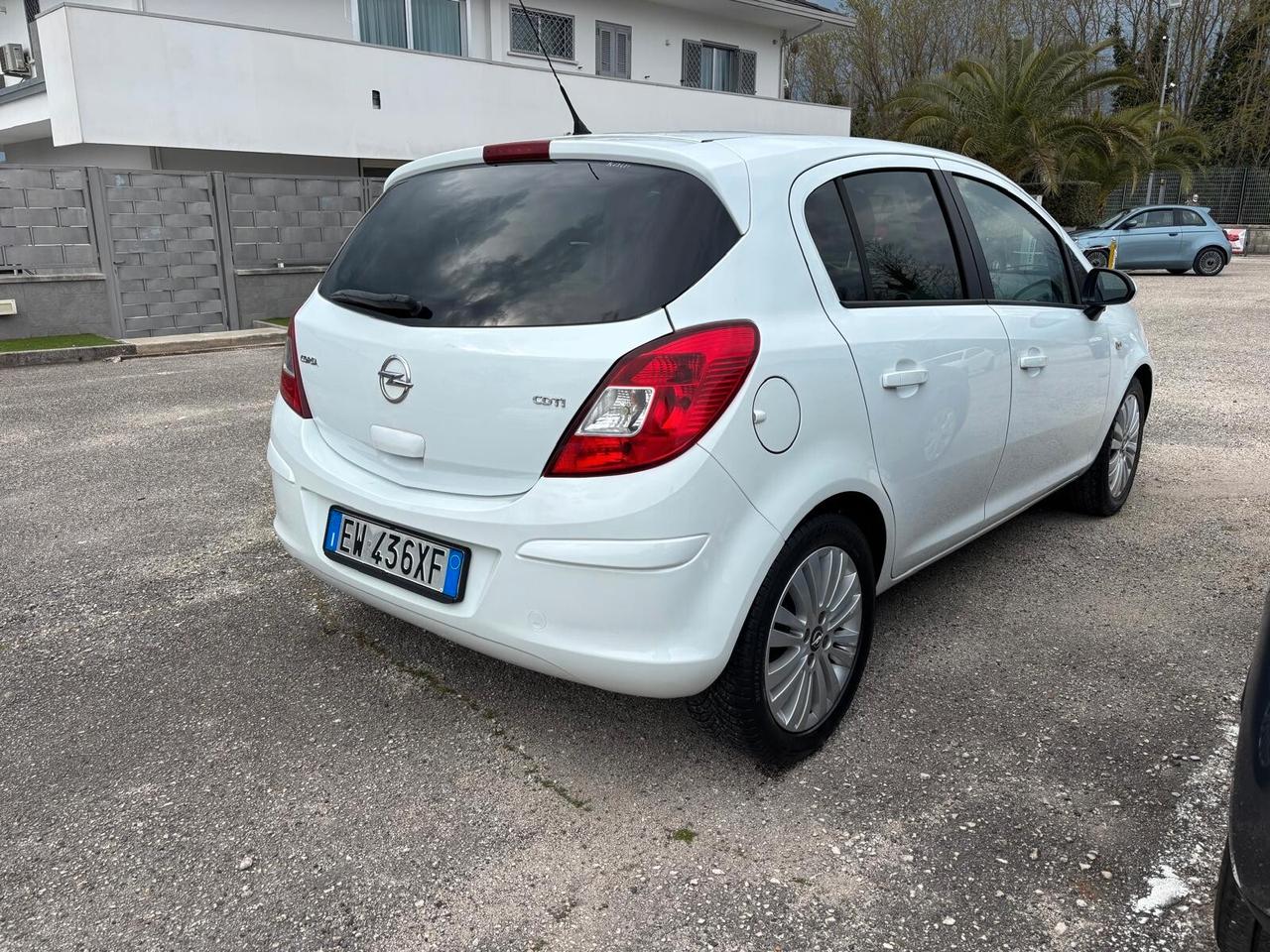 Opel Corsa 1.3 CDTI 5 porte - 2014