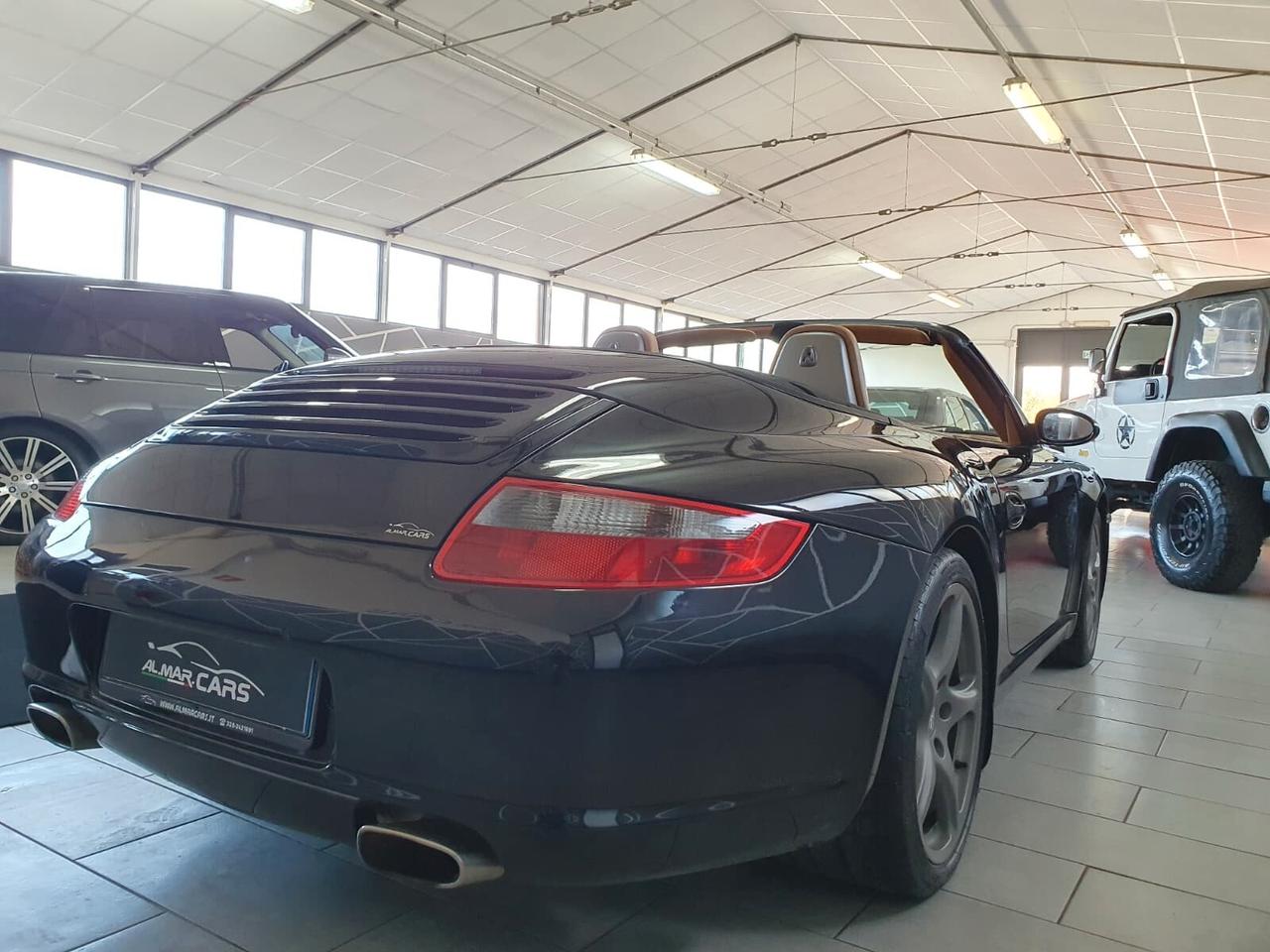 Porsche 911 Carrera Cabriolet