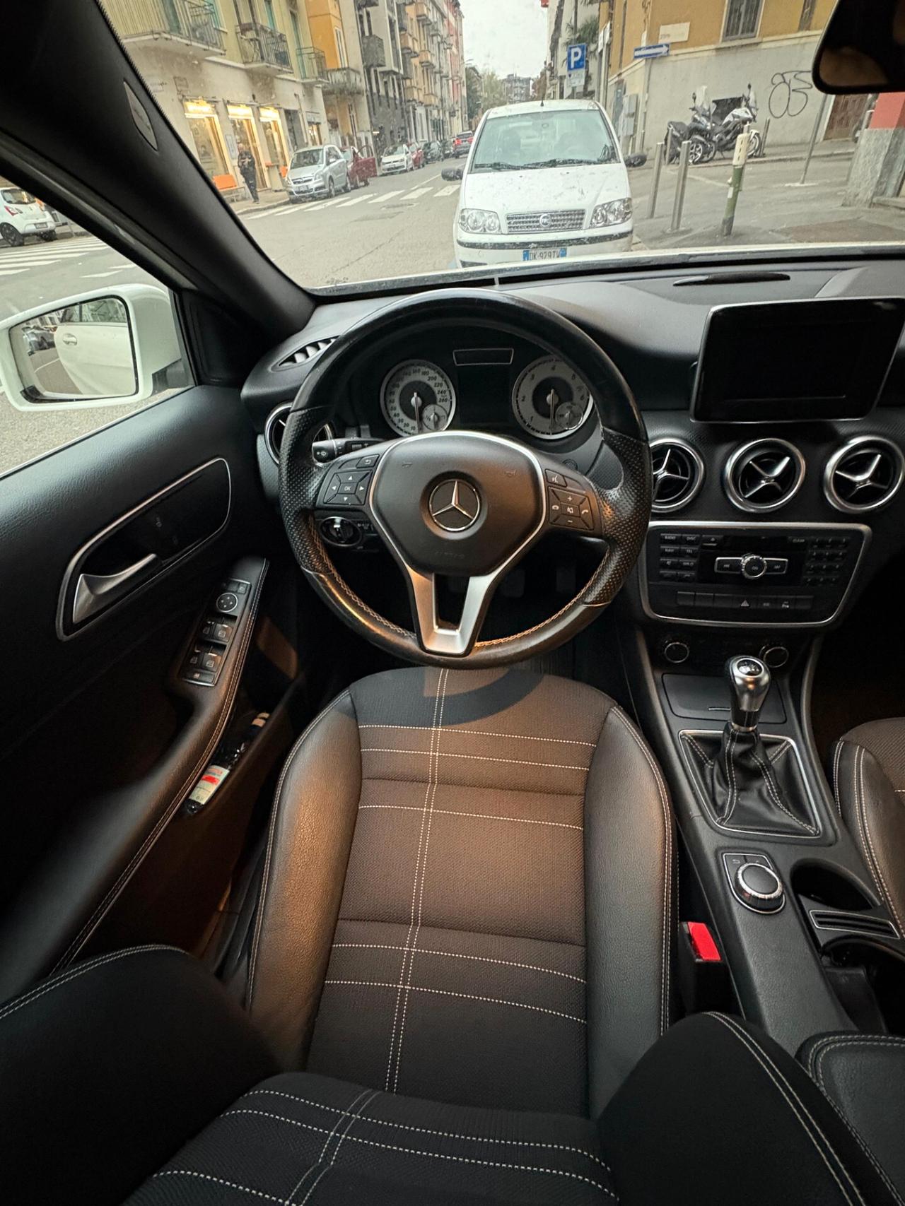 MERCEDES CLASSE A 180 CDI- PREMIUM- OK NEOPATENTATI