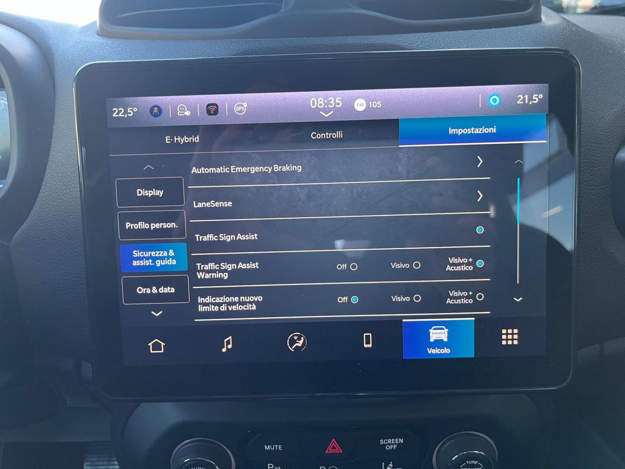 Jeep RENEGADE 1.5 turbo t4 E-HYBRID 130cv SUMMIT